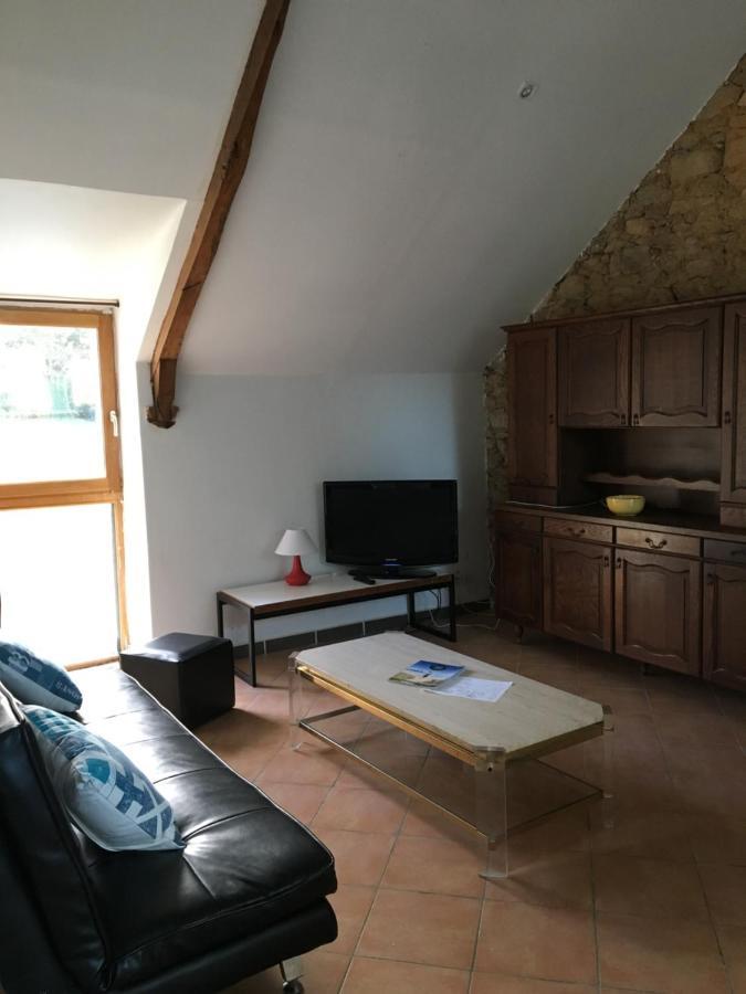 Domaine Du Lesty Bed and Breakfast Ambon Εξωτερικό φωτογραφία