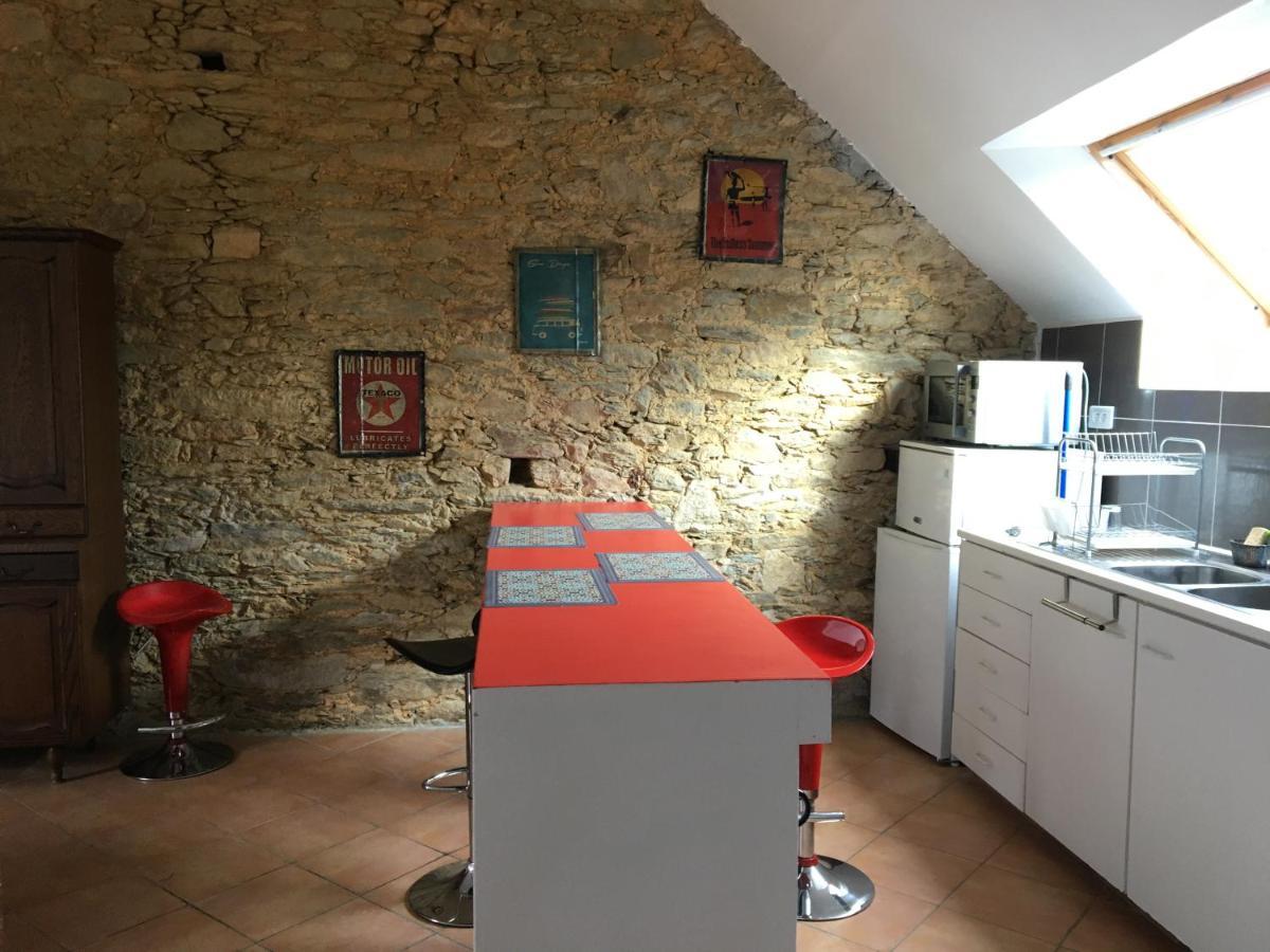 Domaine Du Lesty Bed and Breakfast Ambon Εξωτερικό φωτογραφία